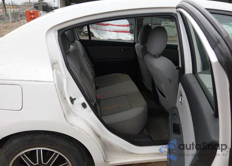 2012 Nissan Sentra 2.0 S z USA, uszkodzony, nr VIN 3N1AB6APXCL733552